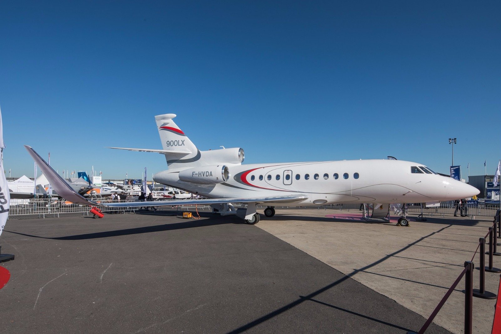 Virtual tour of Dassault Aviation's civil static display ...